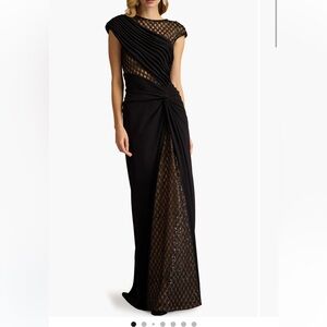Tadashi Shoji
Mixed Media Cap
Sleeve Crepe Gown